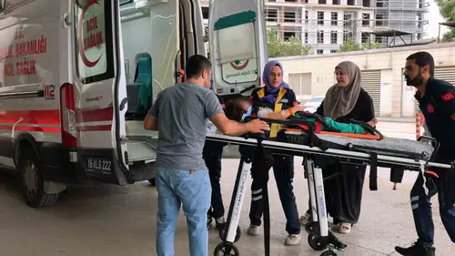 İnegöl'de balkon faciası: 4 yaşındaki çocuk ikinci kattan beton zemine çakıldı