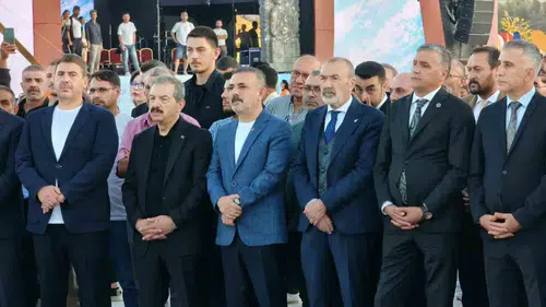 Sincan’da Türk dünyasının kültürel mirası Orhun Kitabeleri ile taçlandı