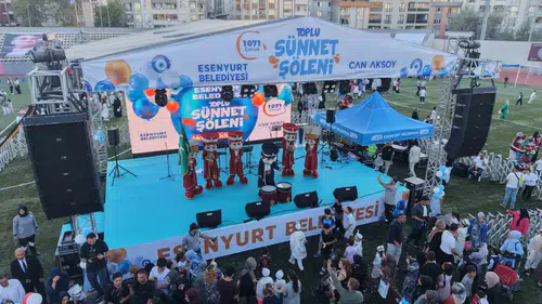 Esenyurt'ta 1071 çocuk için dev sünnet şöleni: Stadyum bayram yerine döndü