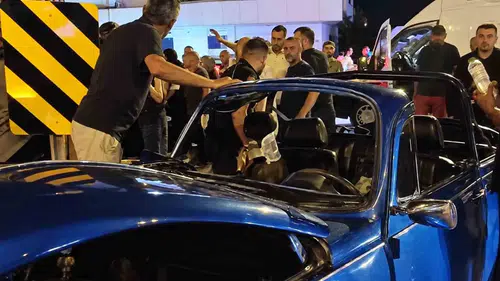 Düzce'de gece yarısı kavşak kazası: İki araç çarpıştı, üç kişi hastanelik oldu