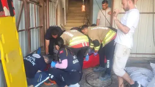 Antakya sanayisinde yük asansörü kabusu: Bir işçi yaralandı