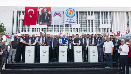 Mersin'de 138 milyon liralık dev dönüşüm: Mezitli'ye nefes aldıracak meydan yükseliyor