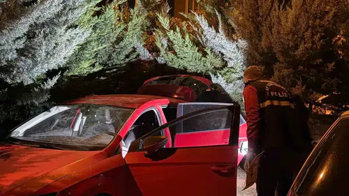 Arkadaşının otomobilini çalıp 20 gün boyunca otoparkta sakladı