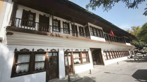 Muğla’nın kültürel hafızası Konakaltı Kültür Merkezi vakıf mülkiyetine geçti