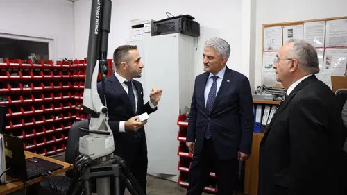 Çilimli'de sanayi üretimi babadan oğula geçen bir başarı hikayesine dönüştü