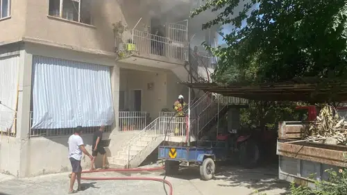 Hatay Erzin'de korkutan ev yangını: Ekiplerin zamanında müdahalesi faciayı önledi
