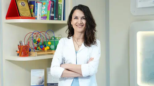 Çocuklarda ayakkabı seçimi: Estetik kaygılar kalıcı ortopedik sorunlara davetiye çıkarıyor