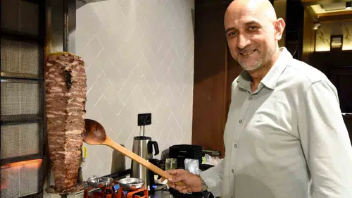 Erzurum'un efsanevi lezzet durağı Seher Lokantası 32 yıl sonra kapılarını yeniden açtı