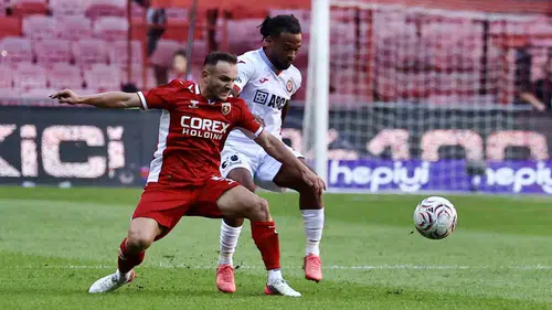 Samsunspor evinde şok yaşadı: Çorum FK ilk yarıda fişi çekti