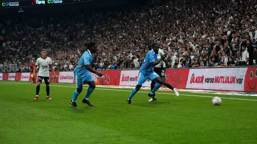 Beşiktaş Tüpraş Stadı'nda Erzurumspor FK'yı net skorla geçti