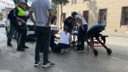 Burdur'da Gazi Caddesi'nde motosiklet kazası: Bir kişi yaralandı