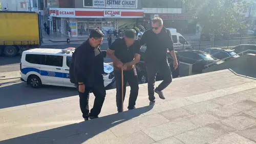78 yaşındaki Mehmet Ünlü eşini öldürdükten sonra oğlunu arayıp teslim olmasını istedi