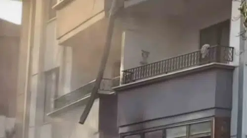 Bursa'da şarj istasyonunda başlayan yangın konuta sıçradı