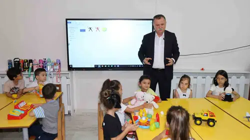 Başkan Balaban'dan eğitim merkezlerine ziyaret: Çocukların gelişimine tam destek