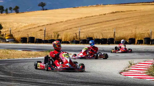 Dynamic Racing Team Uşak'ta fırtına gibi esti: Dört kategoride yedi podyum