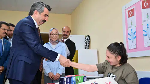 Yıldırım'da özel öğrencilerin yeni dönem heyecanına Başkan Yılmaz'dan destek