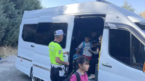 Çemişgezek'te okul yolları mercek altında: Servis araçlarına sıkı denetim