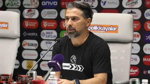 İlhan Palut'tan Trabzonspor galibiyeti sonrası karakter vurgusu