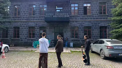 Kafkas Üniversitesi Konservatuvarında Geleceğin Sanatçıları İçin Yetenek Sınavı Maratonu Başladı
