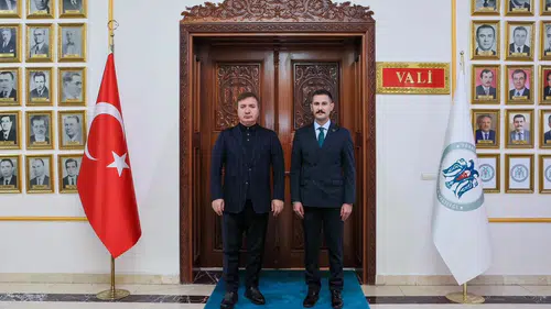 Erzincan İl Göç İdaresi'nde bayrak değişimi: Yeni müdür görevine başladı