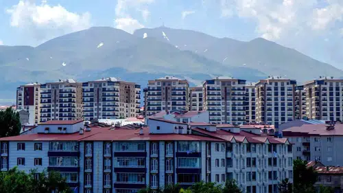 Erzurum emlak piyasasında ağustos hareketliliği: Konut satışları yükselişe geçti