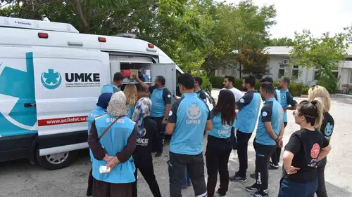 UMKE ekipleri afet sahasında hızlı kurulum ve etkin yönetim için sahaya indi