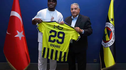 Emmanuel Emenike’den Fenerbahçe’ye duygusal dönüş: Eski yuvada hasret giderdi