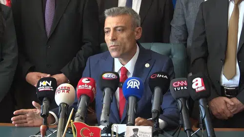 Yenilik Partisi'nden YENİ Parti'ye isim krizinde son uyarı: 3 Ekim'e kadar süre verildi