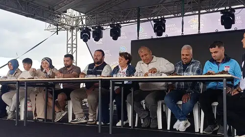 Tekirdağ Gastronomi Festivali'nde köfte yeme yarışması heyecanı