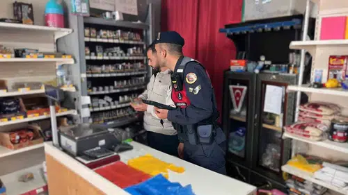 Bayburt'ta jandarmadan kapsamlı tütün ve kaçakçılık denetimi