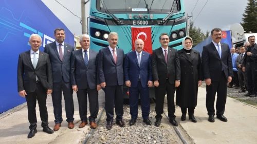 Yerli Elektrikli Ana Hat Lokomotifi Eskişehir&#8217;de Raya İndi