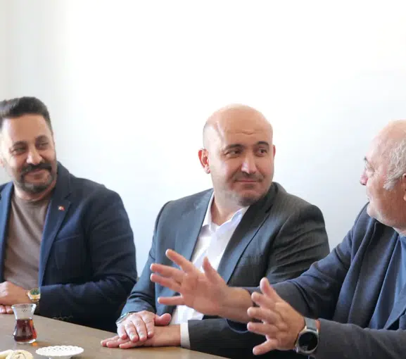 Albayrak ÇGD’yi Ziyaret Etti: Gazetecilerin Sorunları Masada