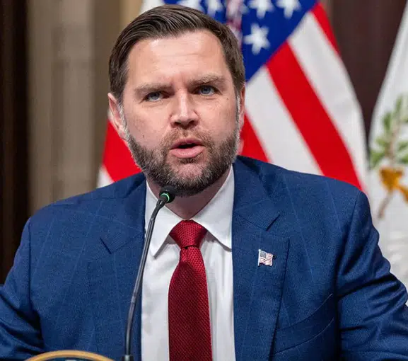 Vance: Trump İranlılara Mesaj Gönderiyor