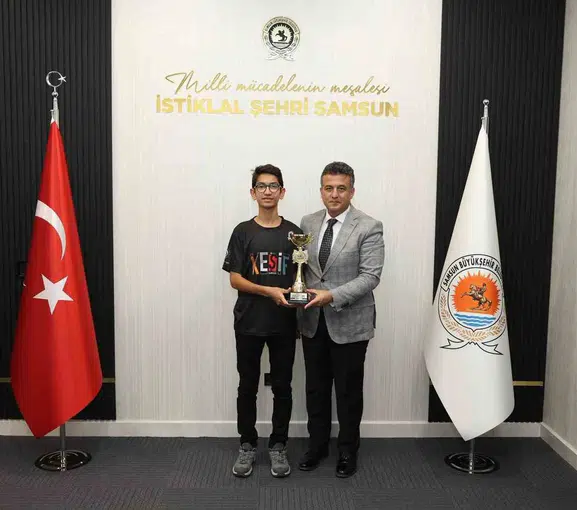Samsunlu genç yetenek Kerem Yiğit dron yarışlarında zirveye yerleşti