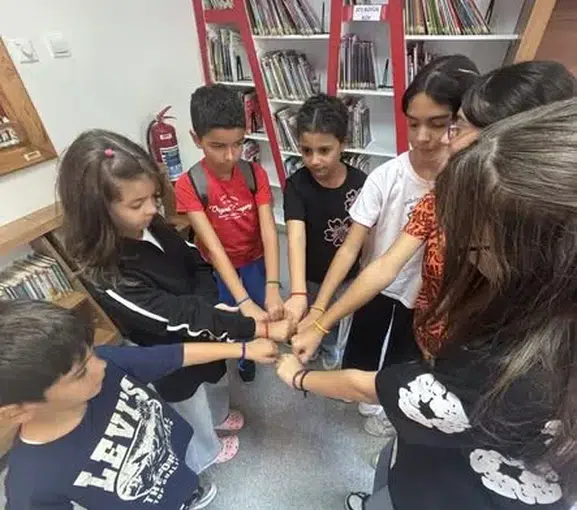 Aydın'da kütüphane buluşması: Çocuklar hem okudu hem tasarladı