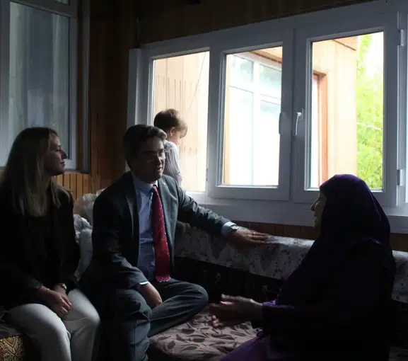 Kemaliye'de Yaşlılar Haftası'na özel ev ziyaretleri: Tecrübeler dinlendi
