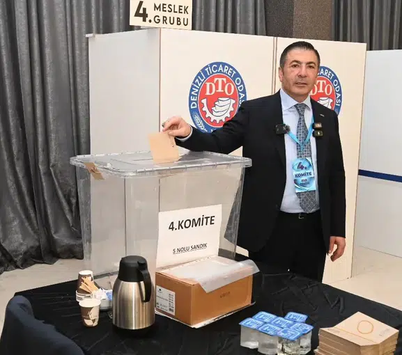 Denizli Ticaret Odası'nda Uğur Erdoğan güven tazeledi: 30 komitede yeni dönem