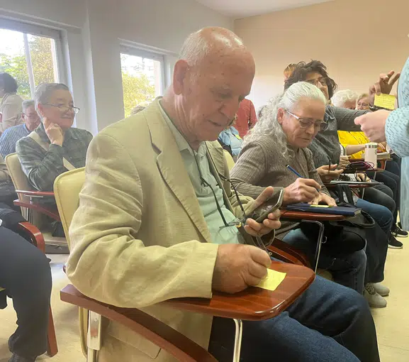 Türkiye’nin En Yaşlı Öğrencisi Gençlere Örnek Oluyor