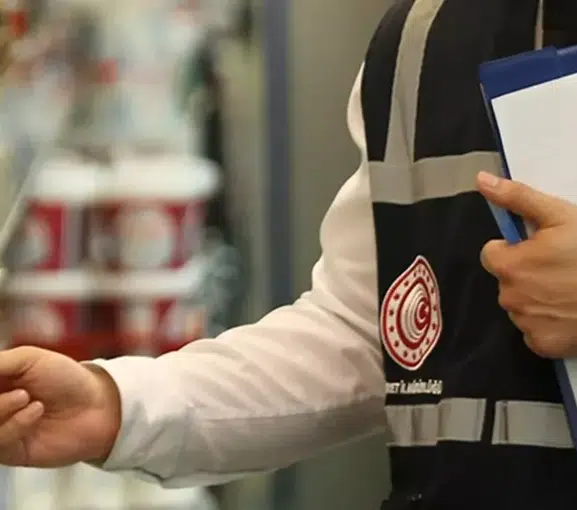 Eskişehir'de Gıda ve Yem Denetimlerinde İşletmelere 395 Bin 531 Tl Ceza Kesildi