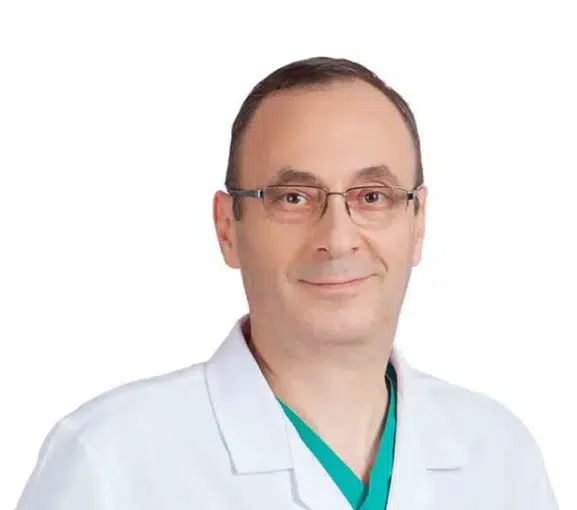 Saç ekiminde yaş kadar bu faktörler de önemli
