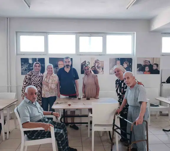 Muhtar Yasemin Kozan’dan huzurevi sakinlerine anlamlı ziyaret