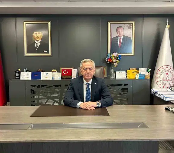 Konya'da 2 bin 186 okulda çalan ilk zille 474 bin öğrenci ders başı yaptı