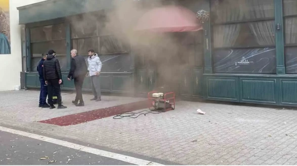 Eskişehir’de Otel Altındaki Restoranda Yangın Paniği: 152 Kişi Tahliye Edildi