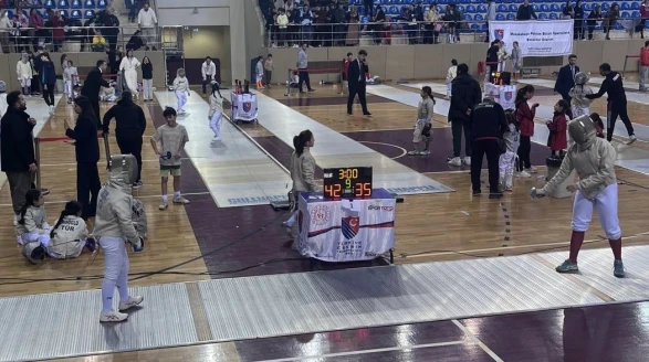 Kılıçlar Çekildi, Nefesler Tutuldu: Eskişehir’de Heyecan Dolu Turnuva