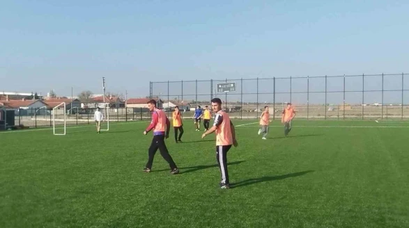 Mahmudiye’de Futbol Seçmelerinde Gençler Yeteneklerini Konuşturdu