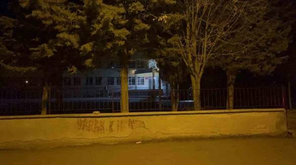 Eskişehir’de Okul Bahçesindeki Bıçaklı Saldırı: 3 Şüpheli Tutuklandı