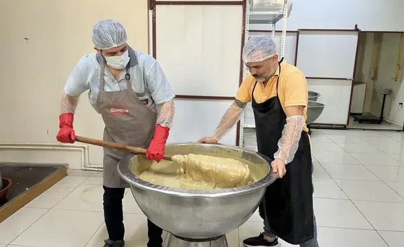 Helvanın yağı akıyorsa korkmayın: Ustası nedenini anlattı