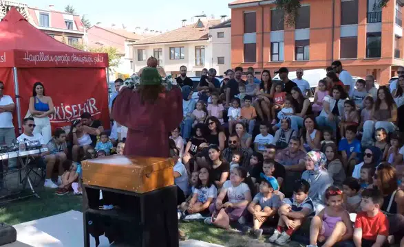 Uluslararası Eskişehir Porsuk Festivali’nin dördüncü günü de dolu dolu geçti