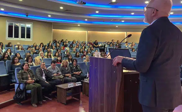 Eskişehir’de Ebelik Hizmetleri ve Anne Sütü Konuşuldu