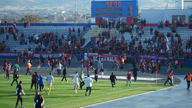 Kırıkkale FK’ya çocuk taraftar coşkusu ve teknik aksaklık nedeniyle çifte ceza